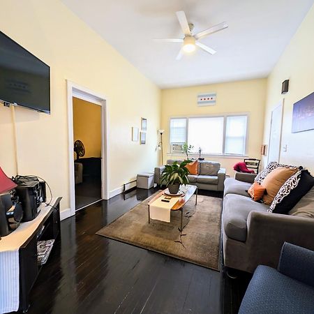 The Avondale Guesthouse شيكاغو المظهر الخارجي الصورة