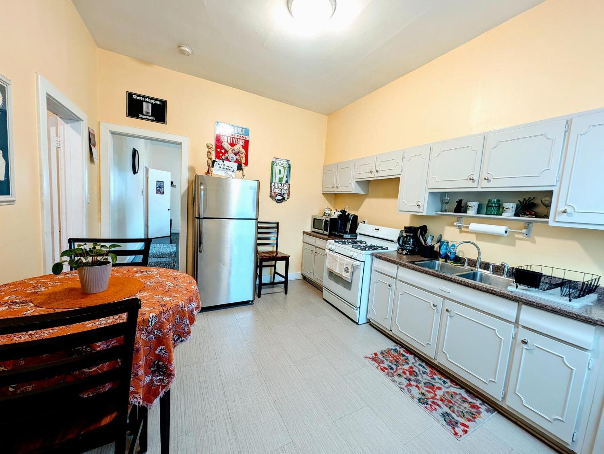 The Avondale Guesthouse شيكاغو المظهر الخارجي الصورة